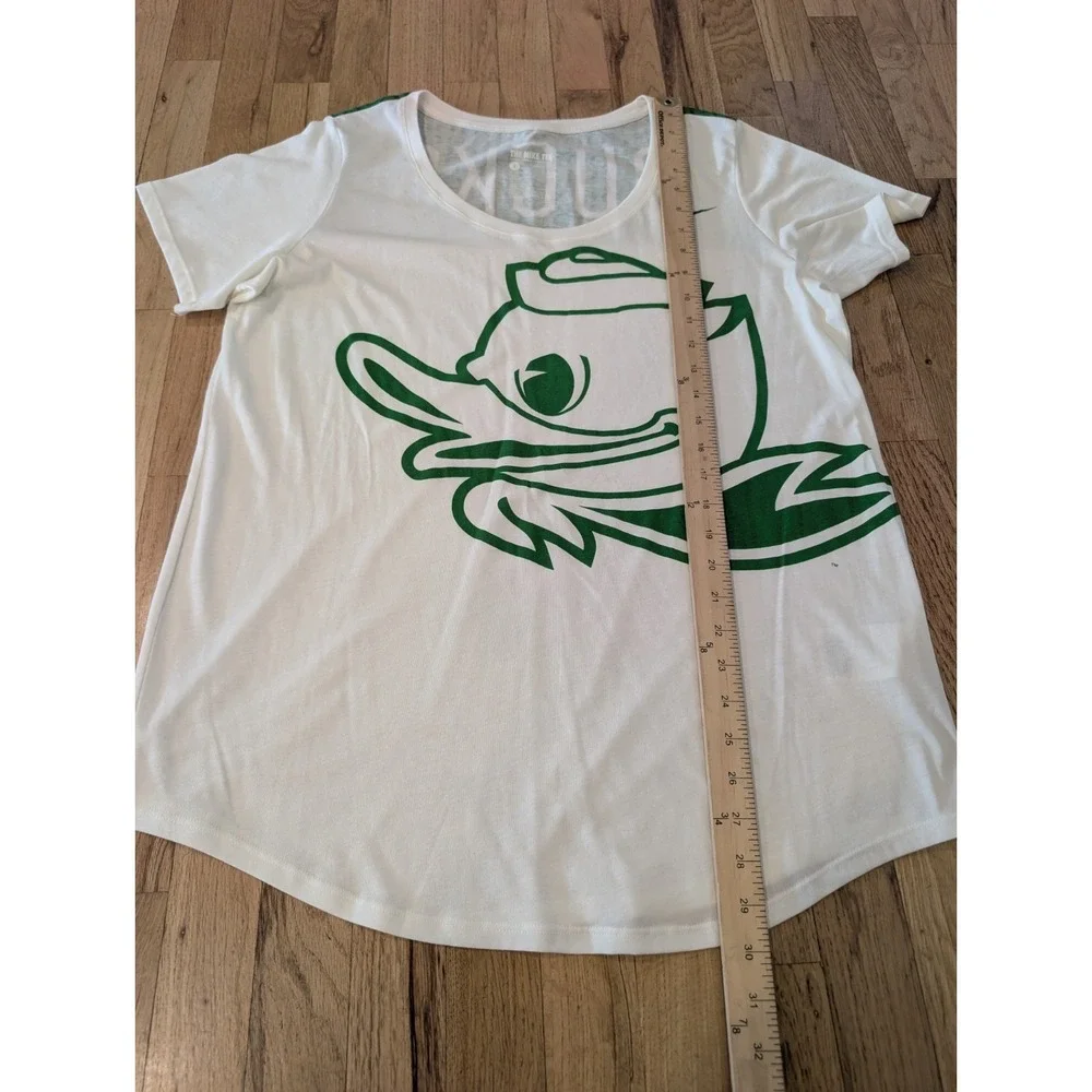 Women's Large Nike Oregon Ducks Scoop Neck T-Shirt Retro Buttery Soft Oversized - Picture 6 of 11